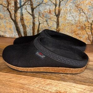 Stegmann Black Wool Clogs women’s size 9 Like new